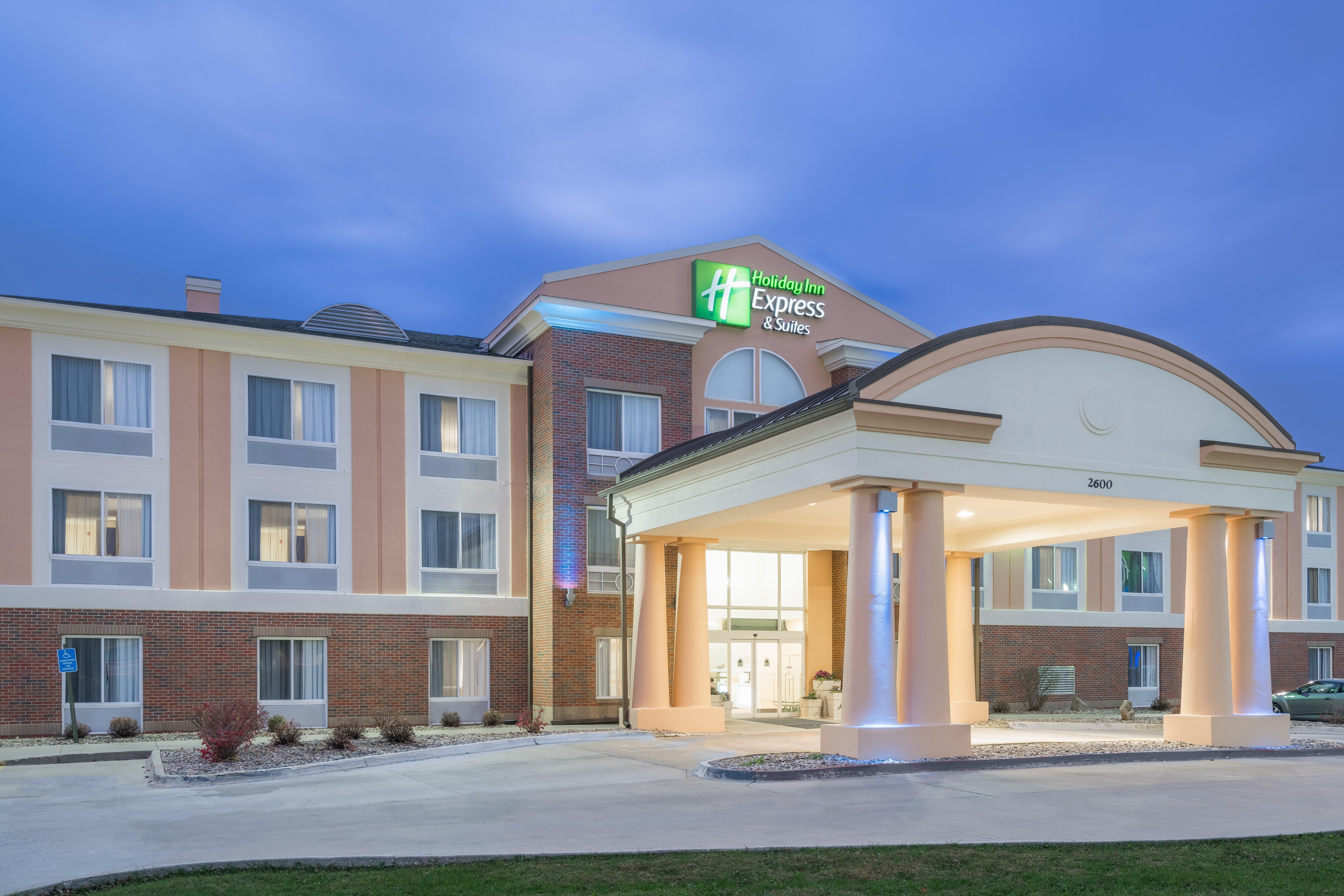 Holiday Inn Express Hotel & Suites Ames By Ihg Ngoại thất bức ảnh